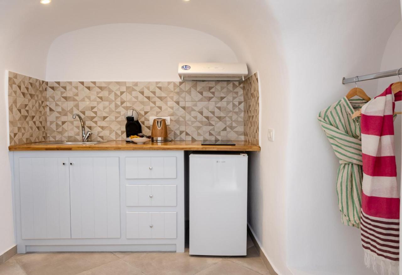 Sunborn Oia Suites Ngoại thất bức ảnh